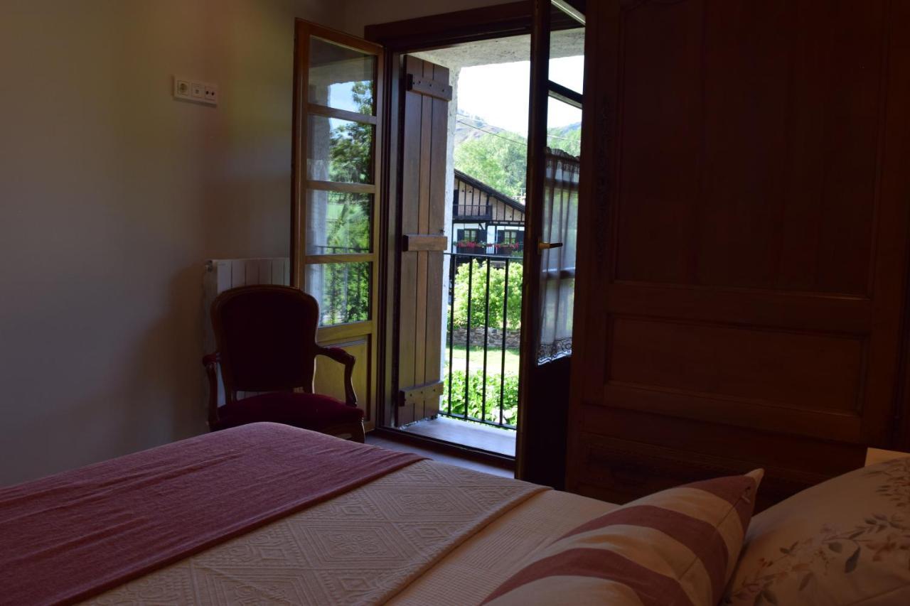 Peritxenea Landa Apartamentuak Lesaka Exterior photo